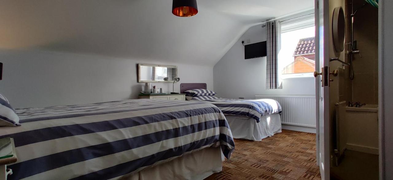 Aaron Lodge Guest House Лестер Екстер'єр фото