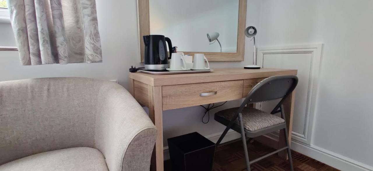 Aaron Lodge Guest House Лестер Екстер'єр фото