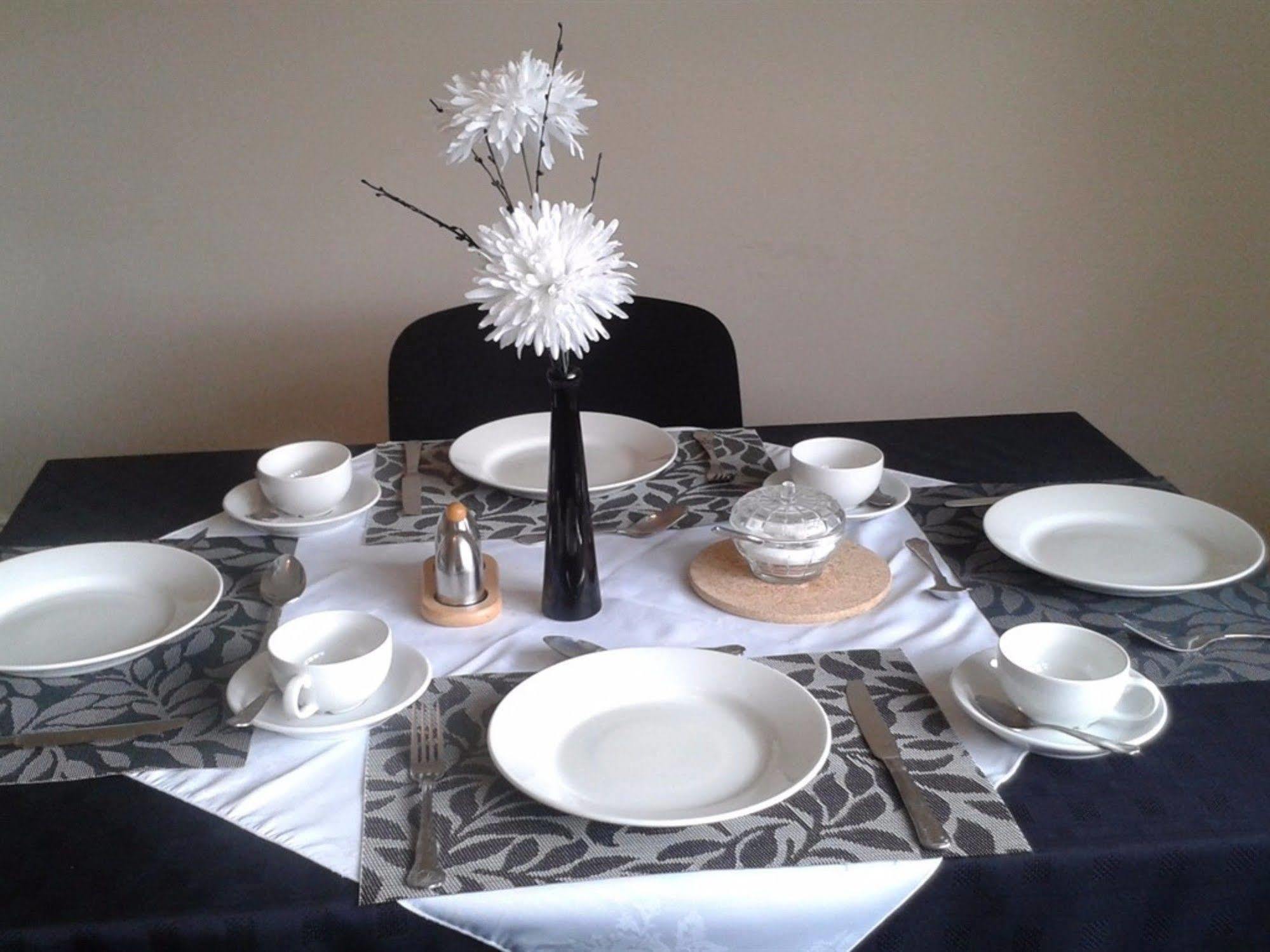 Aaron Lodge Guest House Лестер Екстер'єр фото