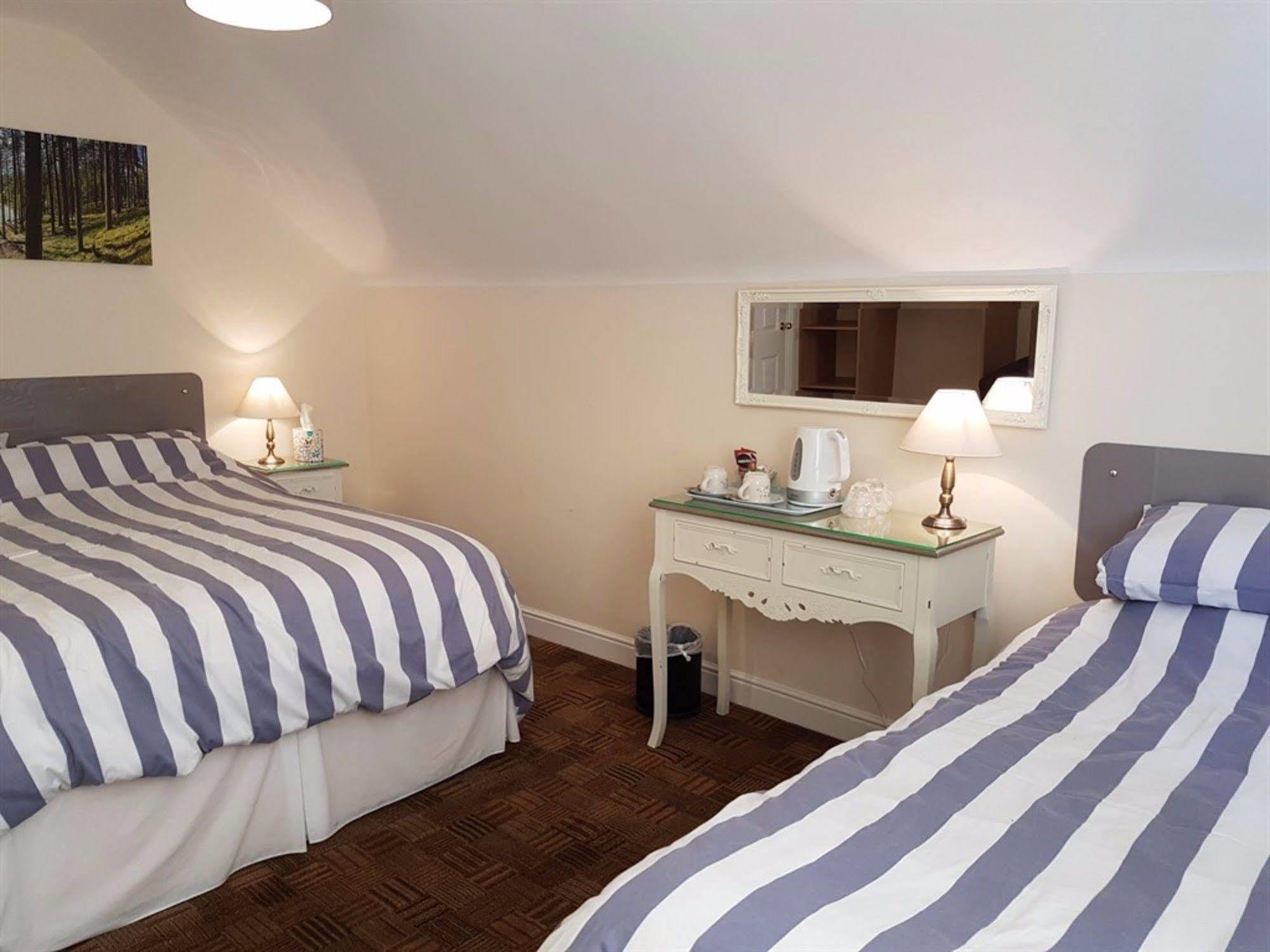 Aaron Lodge Guest House Лестер Екстер'єр фото